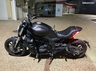vend moto benelli 502c