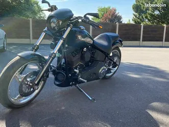 vends harley davidson night train