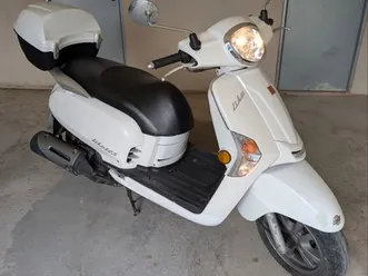 125 kymco en excellente état 16000 km