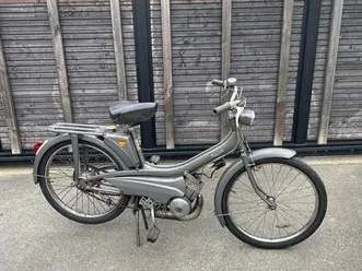 mobylette motobecane av42s