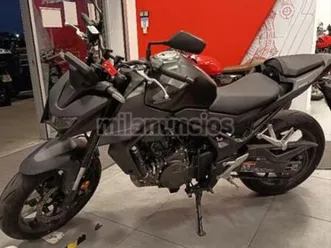 honda - cb 750 hornet