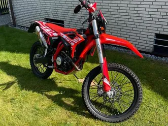 beta rr 125 lc 2023 9100km top zustand