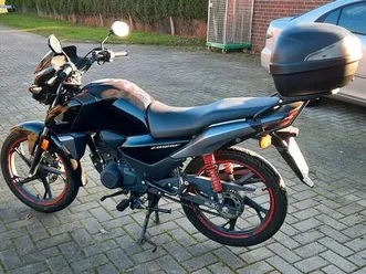 honda cb 125 f im top zustand mit nur 5065 kilometer