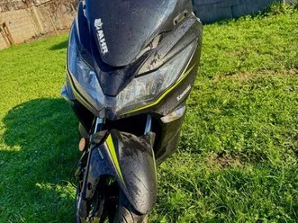 kawasaki j125 – 2018 – 7 772 km – variateur malossi – 1 800