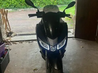 aprilia sxr