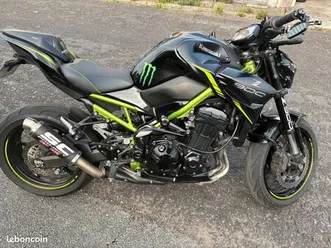 z900