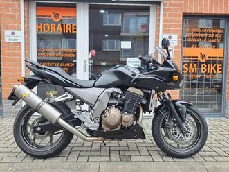 ② kawasaki z 750 s de mai 2005 avec 15 300 kms au compteur !