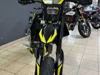 supermoto im top zustand viel neuteile frischer service 18.299km