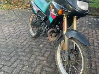 verkaufe hier eine derbi senda h