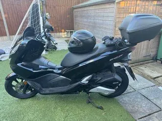 honda, pcx, 2020, 125 (cc) not forza bundle with helmet & jacket