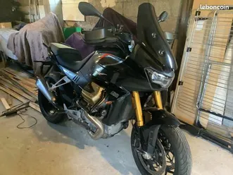 moto guzzi v100 mandello s