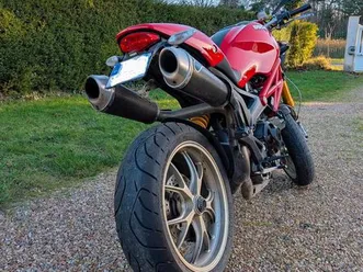 ducati monster 1100s