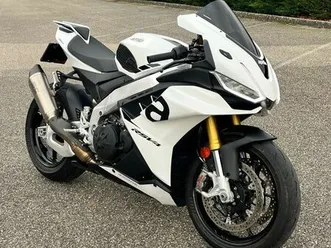 aprilia rsv4