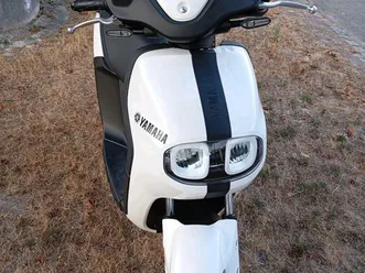 yamaha eletrica matrículada