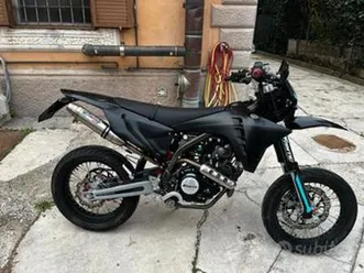 motard fantic xmf 125 performance 2023