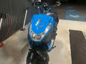 scooter peugeot street zone 50 cc