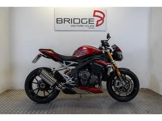 triumph speed triple 1200 rs naked petrol manual euro 5 (179 ps) 1160 cc