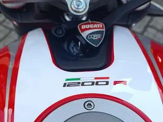 ducati monster 1200 r rosso
