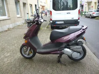 aprilia sr 125 leonardo