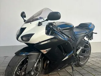 kawasaki zx6r 600p