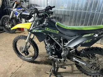 cross defender 250 książniczki