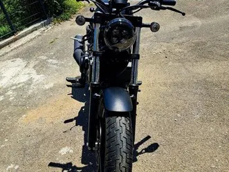 honda rebel 500, parfait état, comme neuve