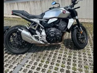 honda cb1000r sc80 neuwertig 4400km hu 02/2026