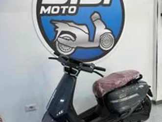 tennis velocifero 125 cc