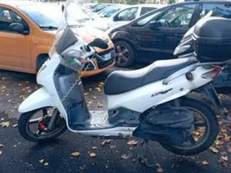 peugeot lxr 200 - 2011