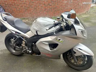 triumph sprint st 1050