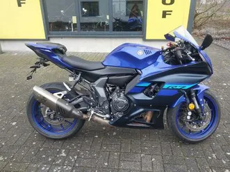 yamaha yzf r7 akrapovic