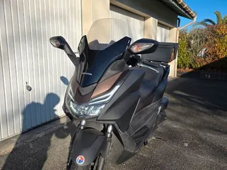 honda forza 125 – 2018 – 20000 km – révision récente + pneu neuf