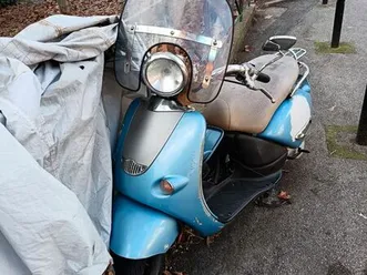 scooter aprilia mojito