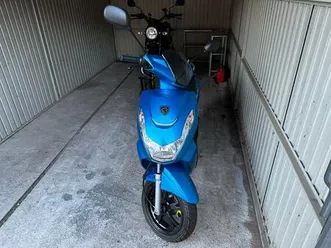 ② peugeot kisbee 50 cc