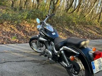 suzuki - intruder 250