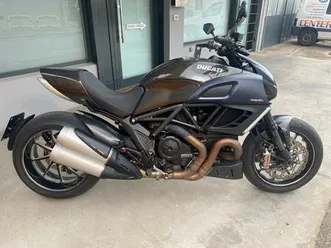 ducati diavel carbon