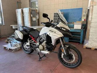 ducati multistrada v4s/full/ travel&radar/akrapovic/neu