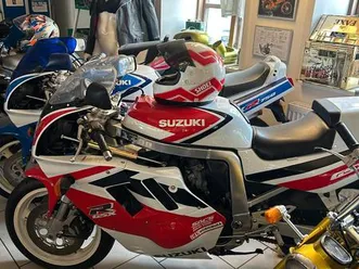 suzuki gsxr 750