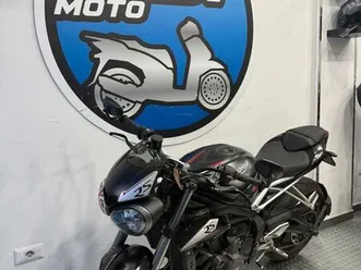 triumph speed triple r