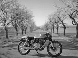 yamaha xs 400 cafe racer