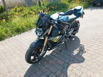 bmw s1000r