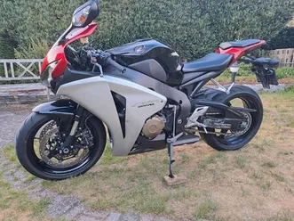 honda cbr 1000 rr