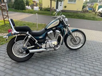suzuki intruder vs 800