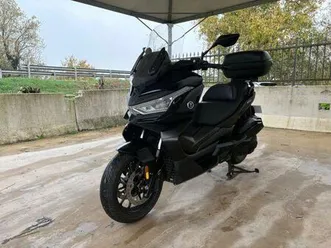 autres voge sfida sr4 400 sr4 max unico proprietario