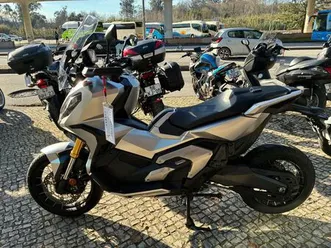 honda x-adv coimbra (sé nova, santa cruz, almedina e são bartolomeu)