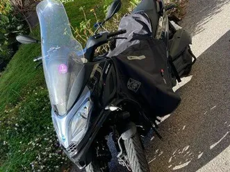 piaggio 300 mp3