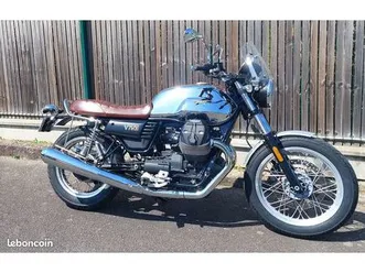 moto guzzi v7 anniversario