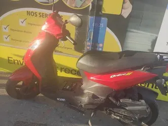 scooter kisby 50 .250km dans le compteur