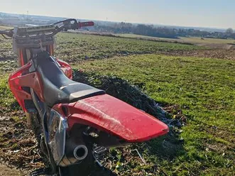 honda crf 250 250 cm3, 2004 god.