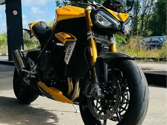 triumph speed triple 1200 rs